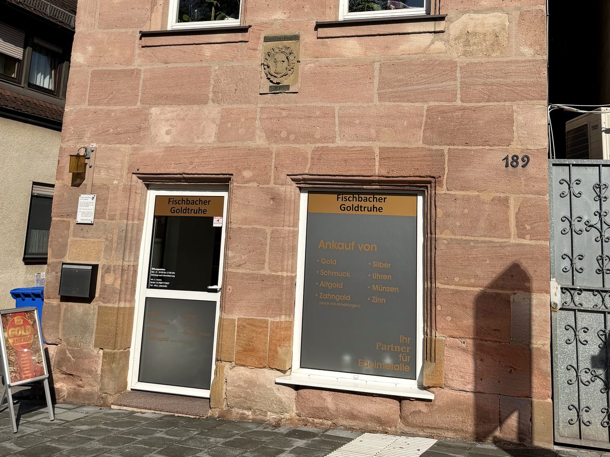 Die Fischbacher Goldtruhe an der Fischbacher Hauptstraße 189 in Nürnberg-Fischbach